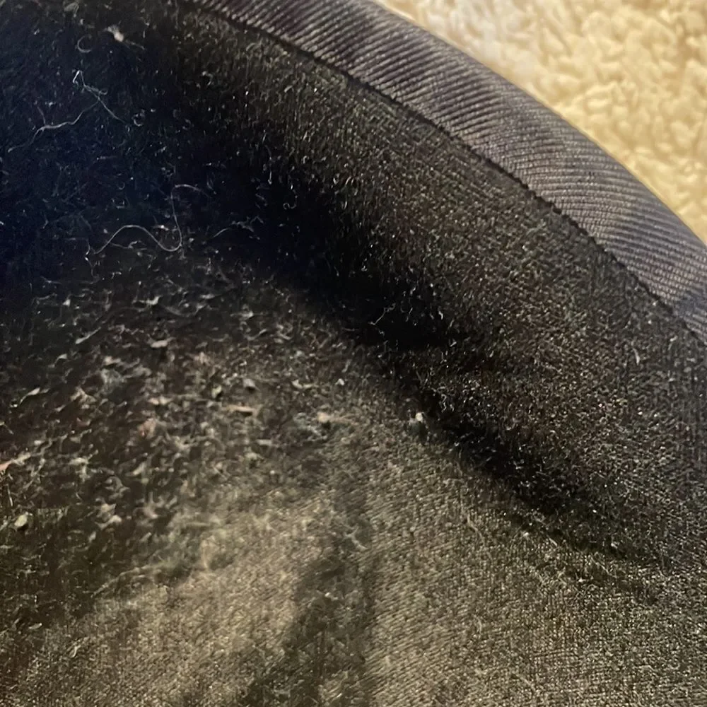 Simple black bra - Picture 5 of 5